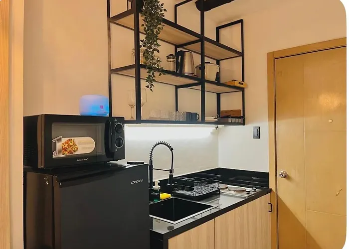 Modern Aesthetic At Mplace Near Tomas Morato * Manila